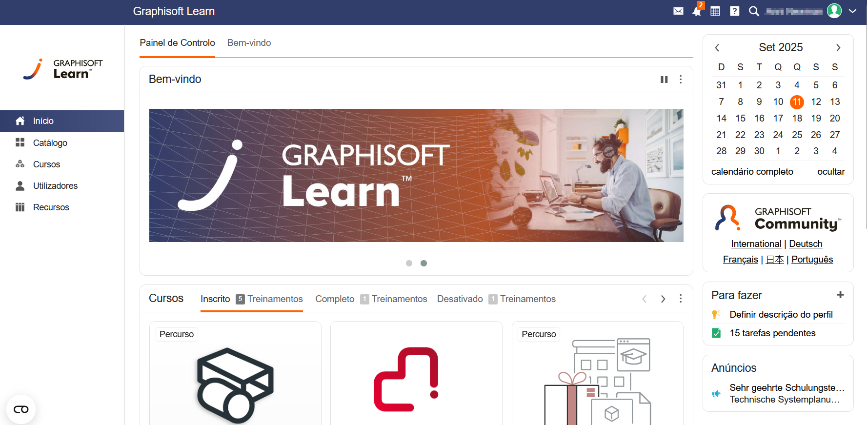 Interface do Graphisoft Learn com menu lateral (Início, Cursos), banner de boas-vindas, calendário de setembro 2025 e seçõ...