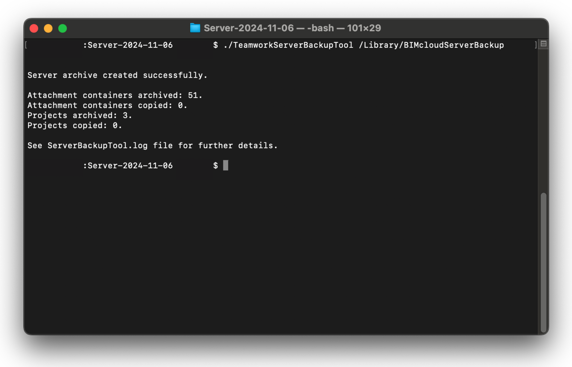 Terminalfenster mit Erfolgsmeldung nach Ausführung des Befehls TeamworkServerBackupTool, Angabe archivierter und kopierter Projekte und Anhänge sowie Hinweis auf das Logfile für weitere Details.