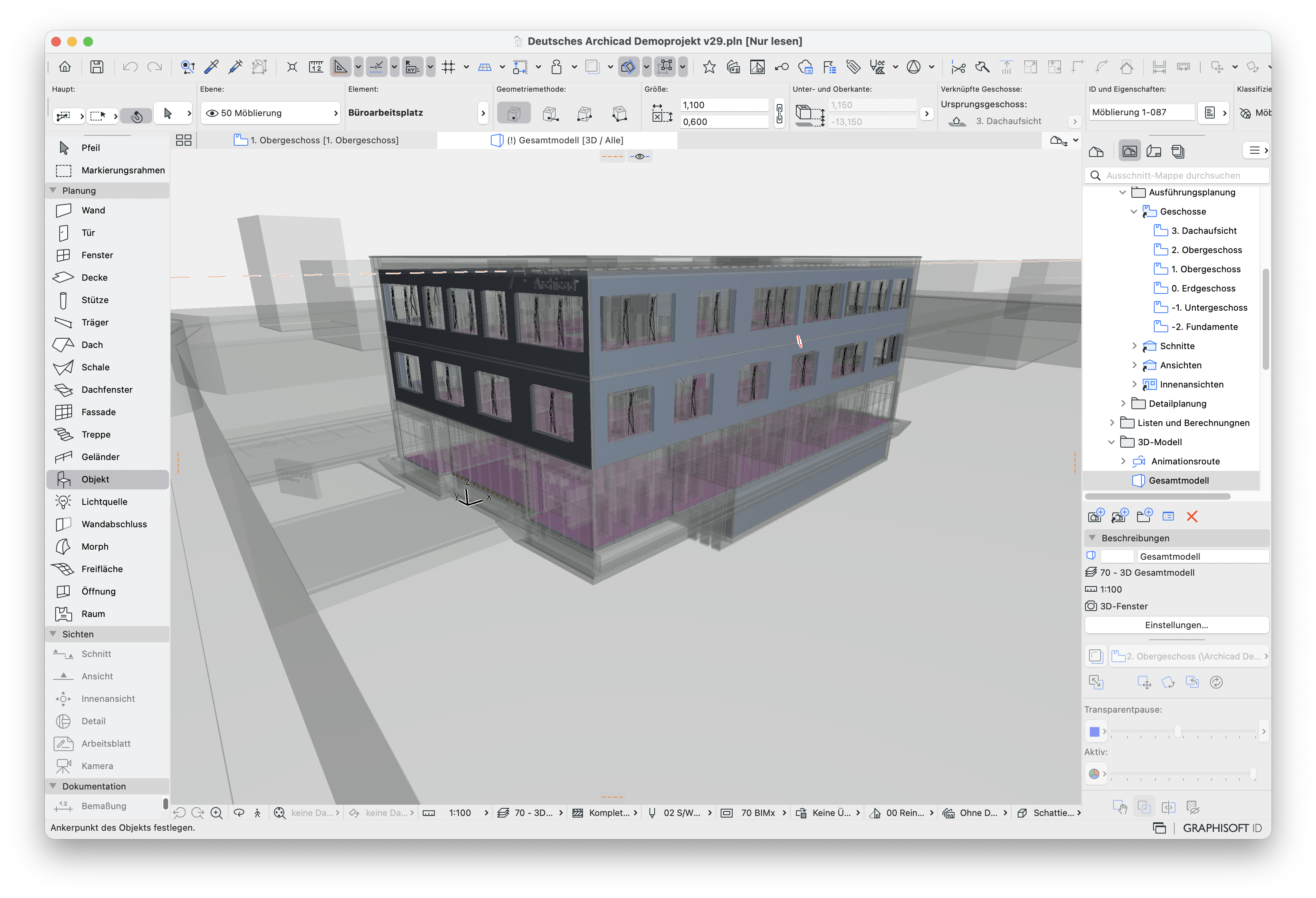 3D‑Darstellung eines mehrgeschossigen Bürogebäudes im Demoprojekt, bei der im&nbsp;3D‑Fenster&nbsp;ein transparenter Kontext aus Umgebung und transparenten blau, grau, violetten 3D-Körper des Gebäudes angezeigt wird.