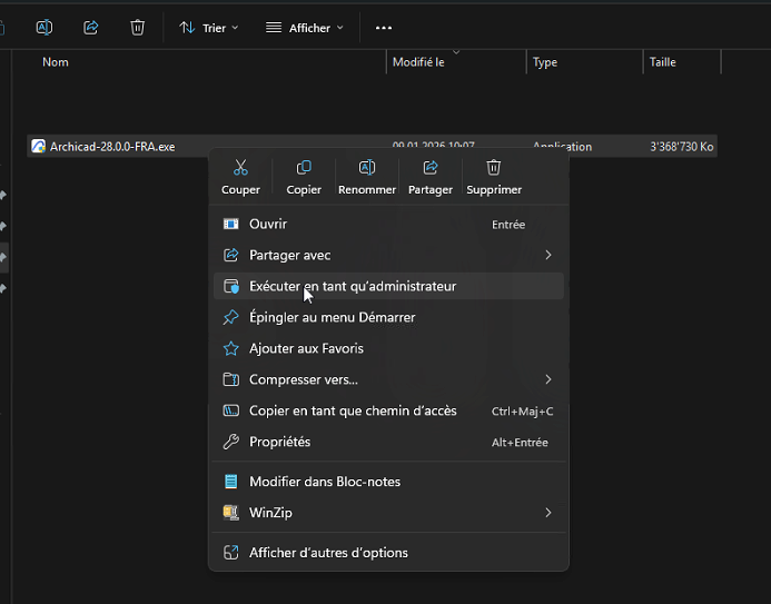 Fenêtre de l’explorateur Windows en mode sombre montrant le fichier « Archicad-28.0.0-FRA.exe » sélectionné, avec le menu contextuel ouvert et l’option « Exécuter en tant qu’administrateur » survolée parmi les commandes disponibles.